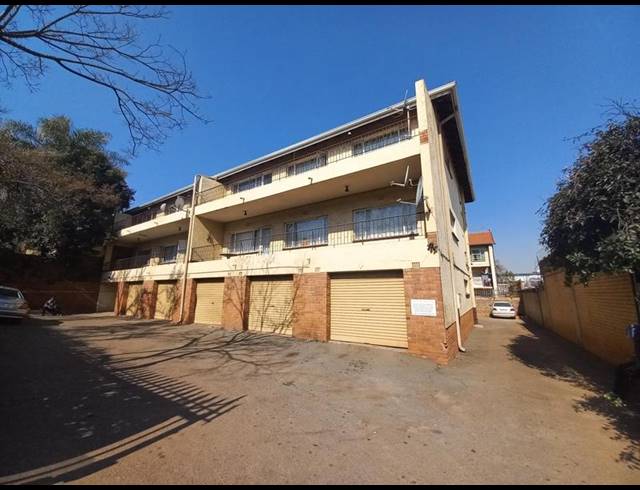 2 BEDROOM APARTMENT FOR SALE IN WINDSOR EAST